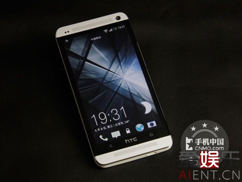 HTC One   4888 