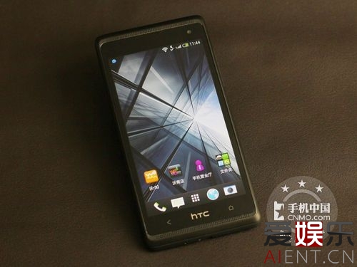 HTC 606W:2199Ԫ 